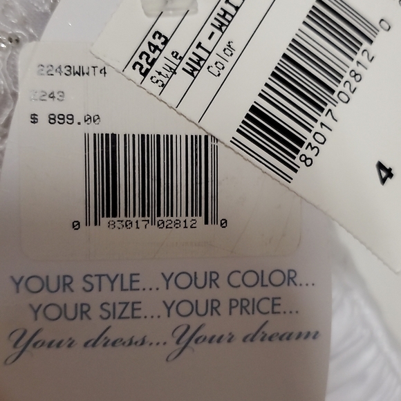 Alfred Angelo Wedding dress size 4 - Picture 5 of 6